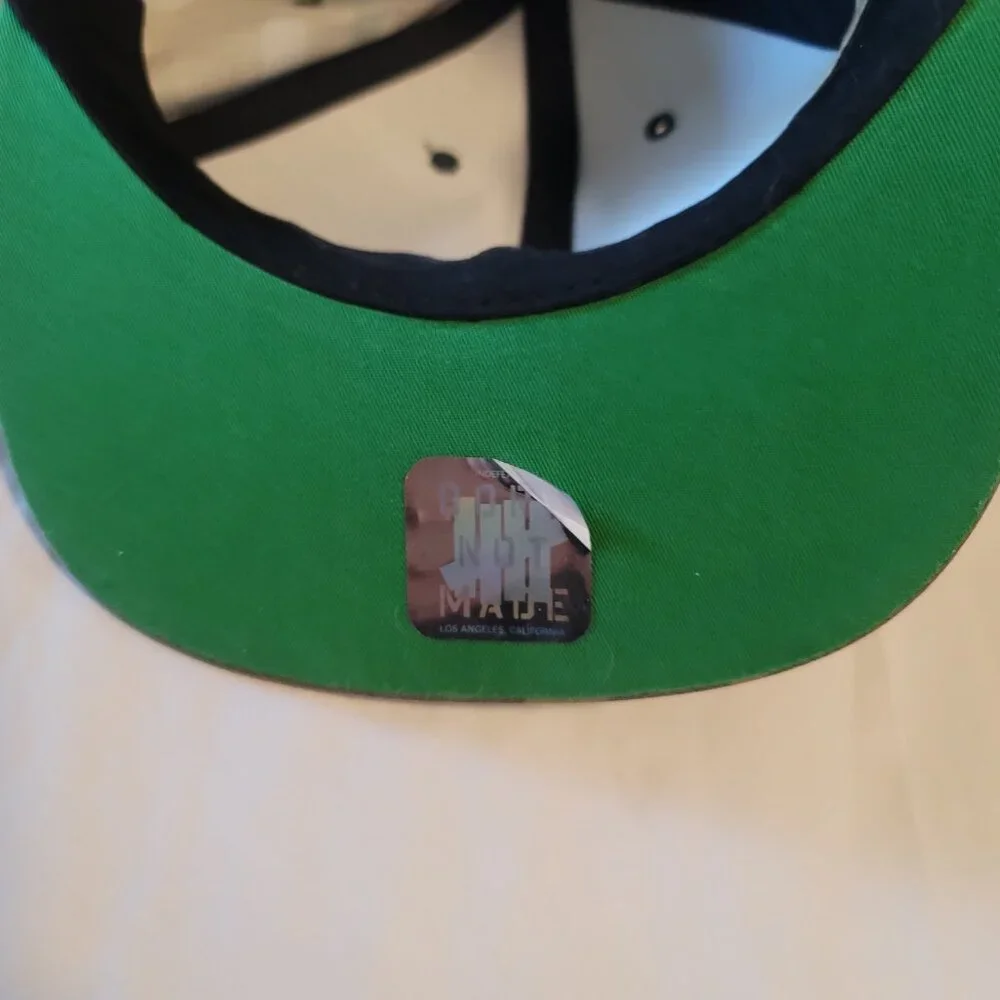 Undefeated Snapback Hat Camo & Gold Logos OSFA New With Tags Rare Find